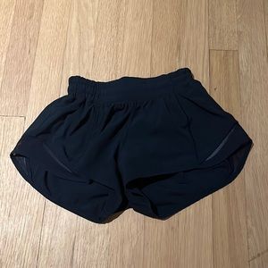 Lululemon Navy Hotty Hot Short 2.5  | size 0
